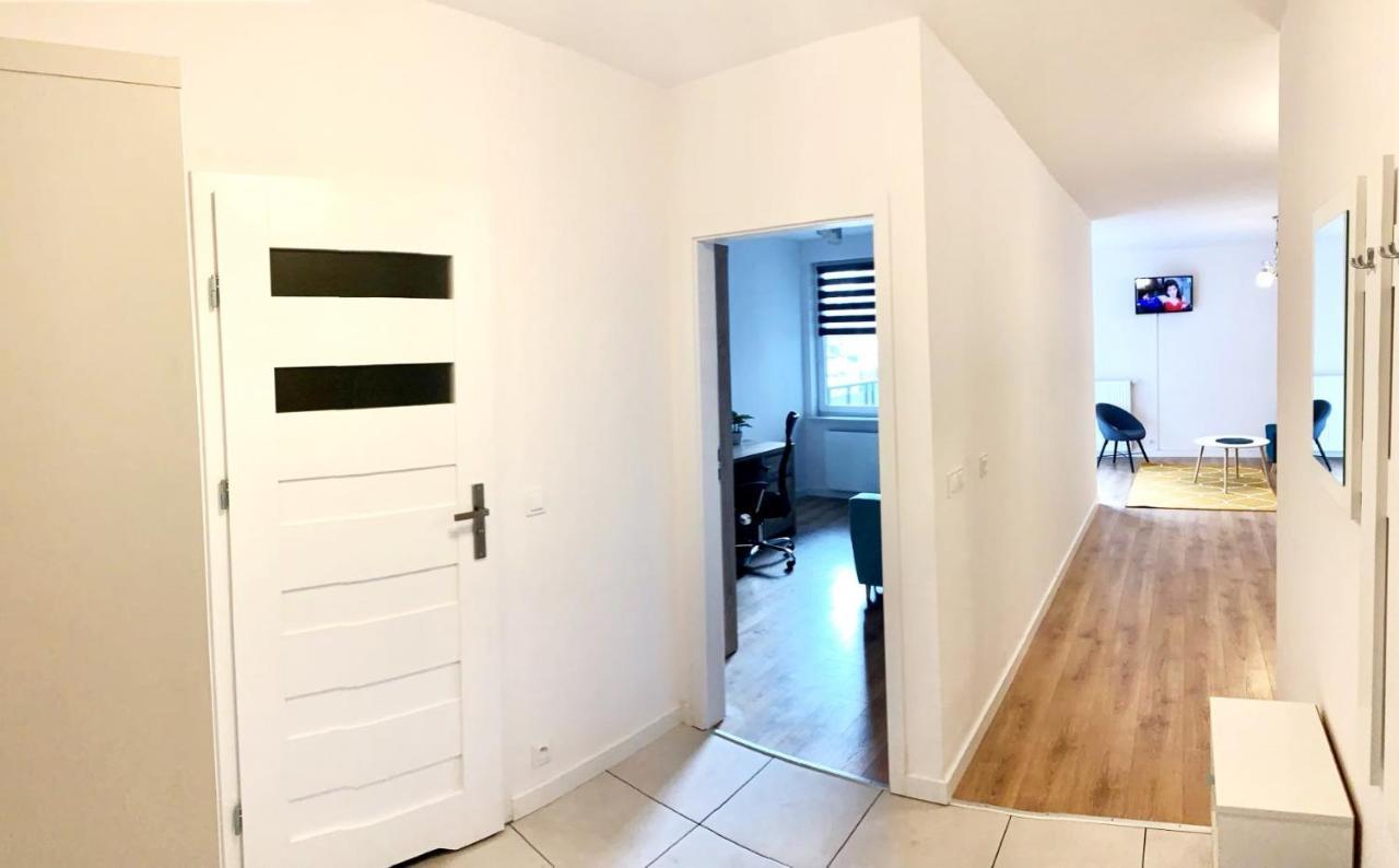 Fort Wola 12B By Homeprime Varsavia Esterno foto
